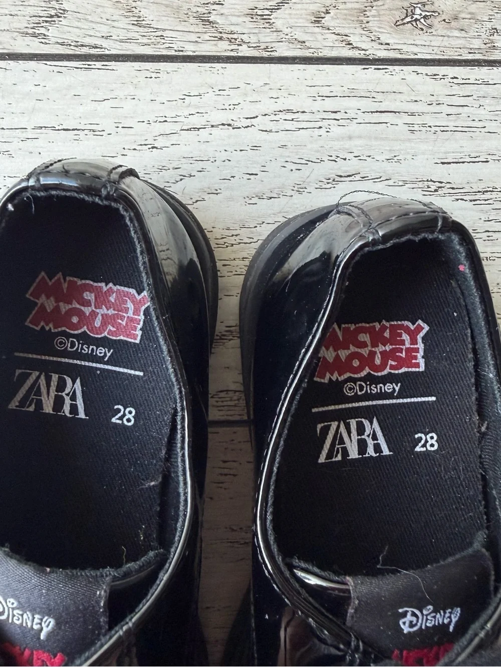 Zara Girls Black Patent Lace-Up Shoes with Glitter Mickey Details size 11